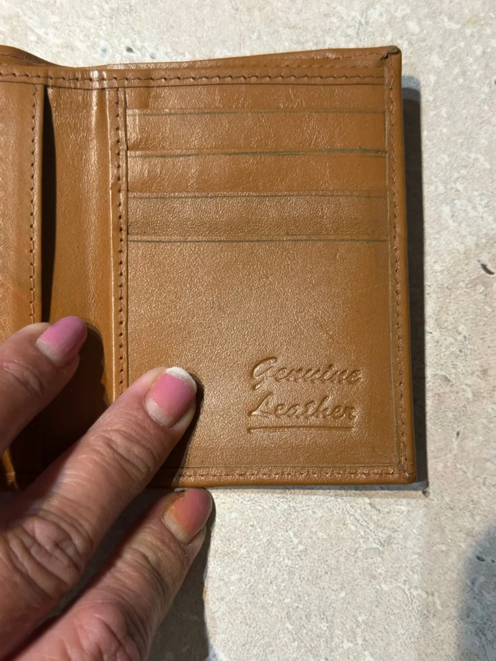 AG Wallets Men's Genuine Leather Wallet - RFID Protection